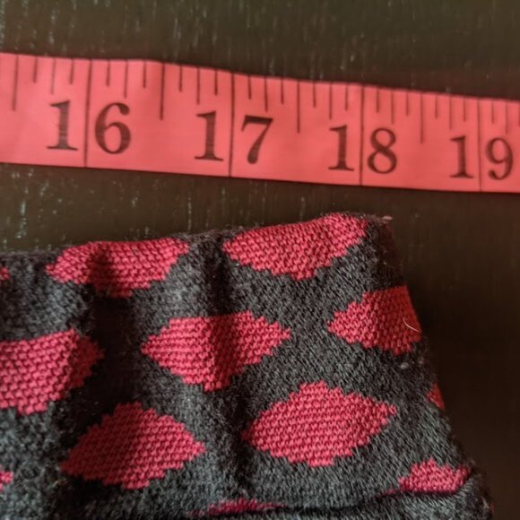 -Red black Knitted Pencil Skirt Fits 1X 16-18 - Picture 5 of 5